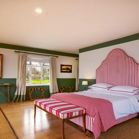 Corrib Otel 4*