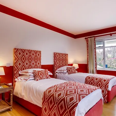 Hotel Corrib 4*