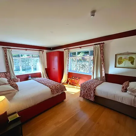 Hotel Corrib